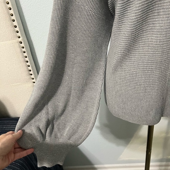 Sweater - Picture 3 of 5